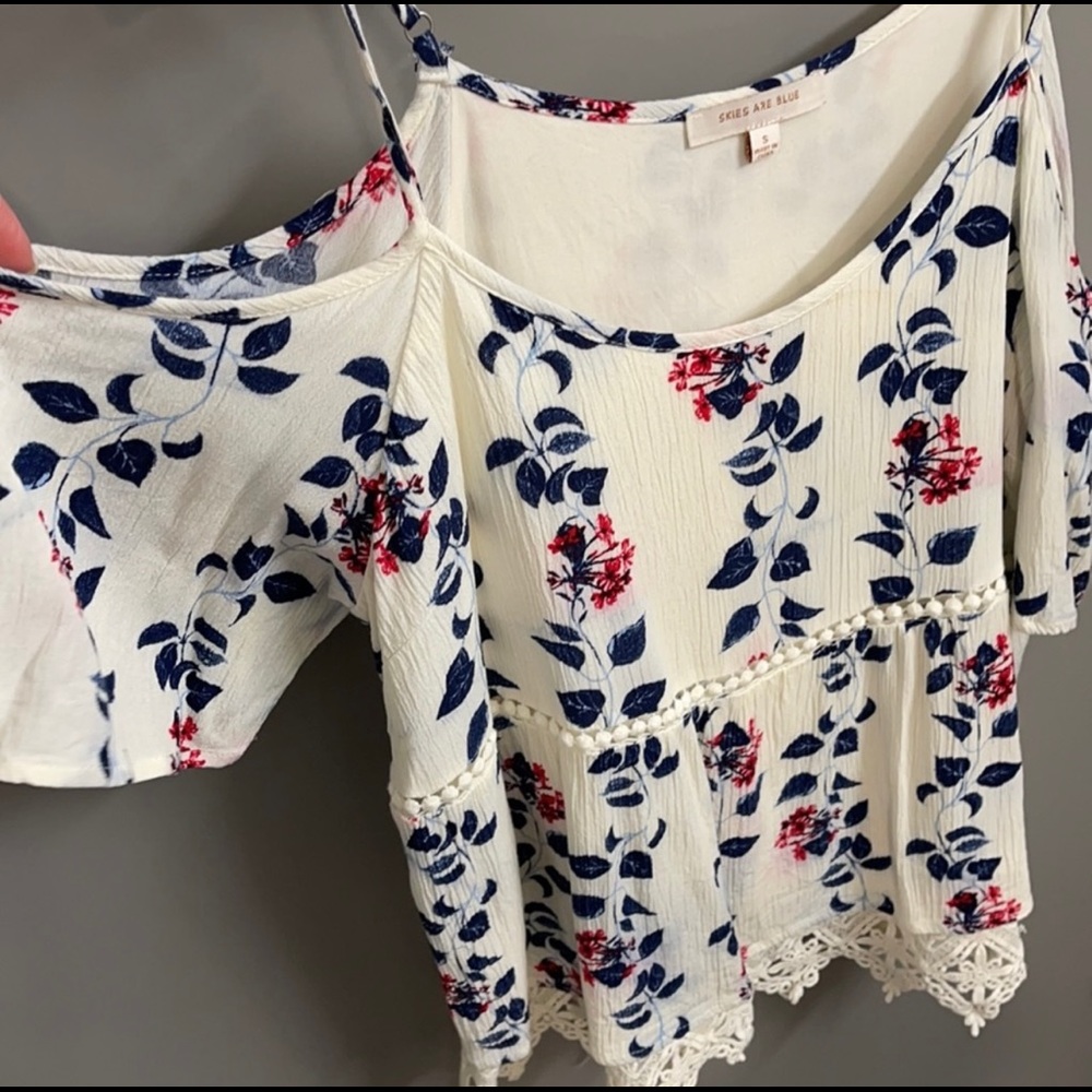 bohemian cold shoulder top size S